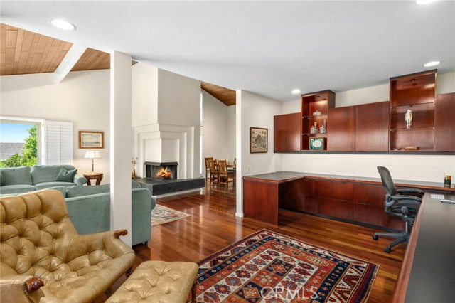 Detail Gallery Image 17 of 37 For 15 Skysail Dr, Corona Del Mar,  CA 92625 - 2 Beds | 2 Baths