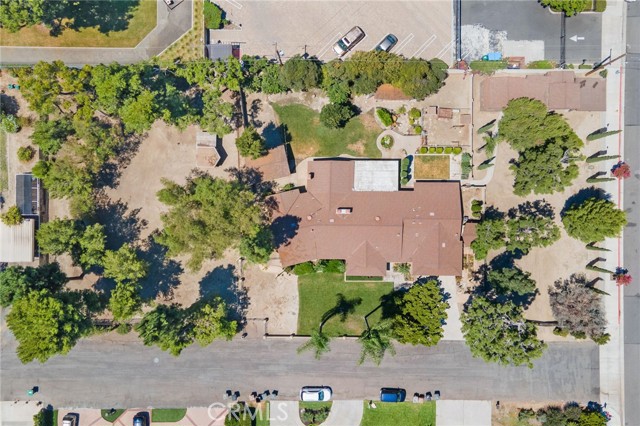 531 N Cherry Tree Lane, Anaheim CA: https://media.crmls.org/medias/5645c36f-95dd-47a8-bdfd-e58e1b661913.jpg