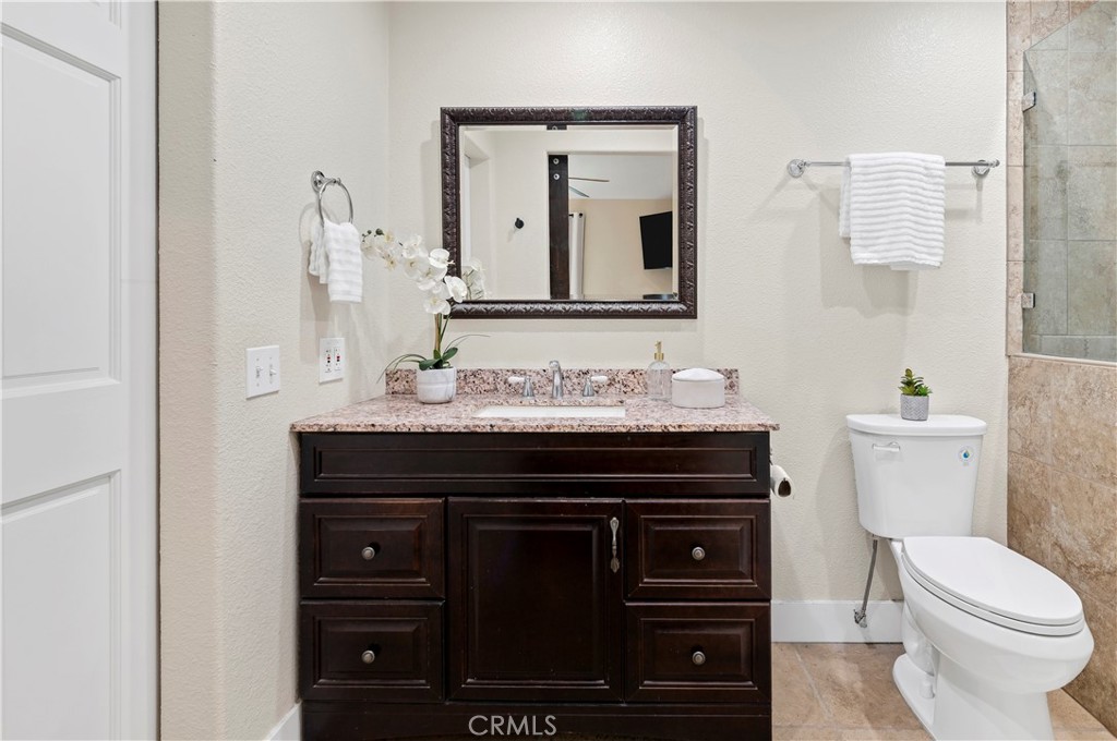 https://media.crmls.org/medias/5645cf48-7ddd-4fcc-9069-433d7d973015.jpg?preset=X-Large