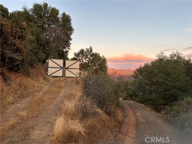 Detail Gallery Image 3 of 15 For 5119 Bumguardner Mountain Rd, Mariposa,  CA 95338 - – Beds | – Baths