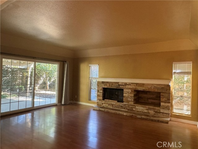 Detail Gallery Image 7 of 20 For 825 Berkenstock Cir, Placentia,  CA 92870 - 4 Beds | 2/1 Baths