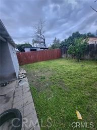https://media.crmls.org/medias/564711e7-e003-4d7b-82d3-7249d71149be.jpg?preset=X-Large