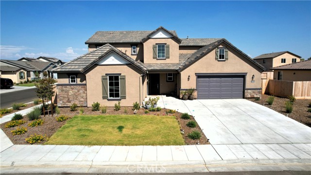 Detail Gallery Image 6 of 43 For 2698 N Arroyo Ave, Fresno,  CA 93727 - 5 Beds | 3/1 Baths