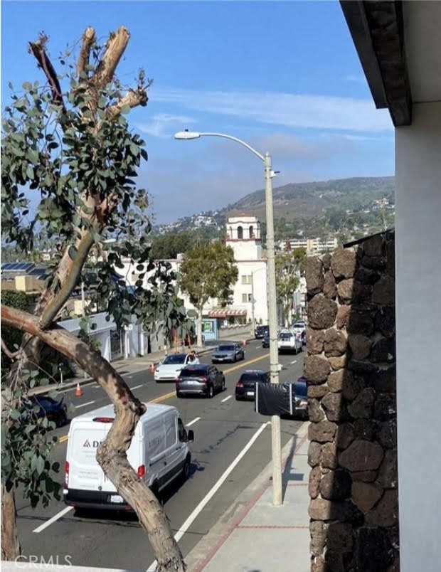 https://media.crmls.org/medias/56475a7f-7c5e-4789-863a-34af5966748c.jpg?preset=X-Large