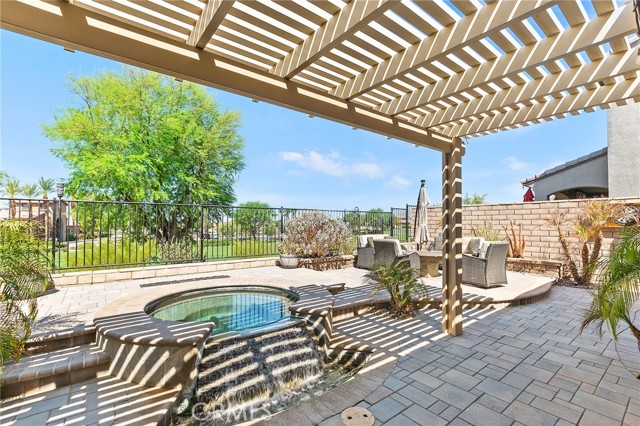 42911 Dell Lago Court, Indio CA: https://media.crmls.org/medias/5647a8a7-1b83-46ca-9fd7-be44bc069169.jpg