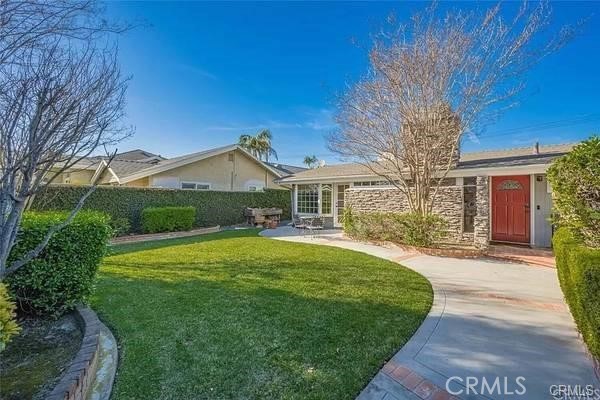 Detail Gallery Image 1 of 15 For 3211 Brimhall Dr, Los Alamitos,  CA 90720 - 3 Beds | 2/1 Baths