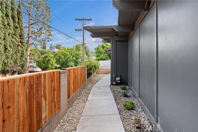 3511 Division Street, Los Angeles CA: https://media.crmls.org/medias/564805ae-7d4d-4c7d-b44f-08fe992c209f.jpg