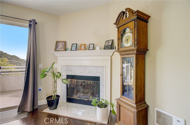 Detail Gallery Image 7 of 32 For 2913 Antonio Dr #308,  Camarillo,  CA 93010 - 2 Beds | 2 Baths