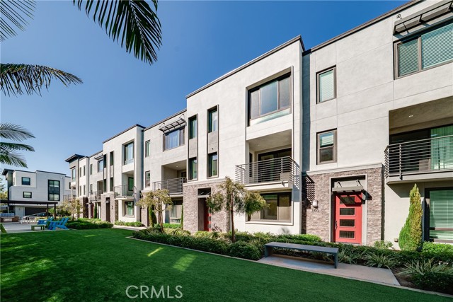 Detail Gallery Image 4 of 35 For 152 Schick, Irvine,  CA 92614 - 4 Beds | 3/1 Baths