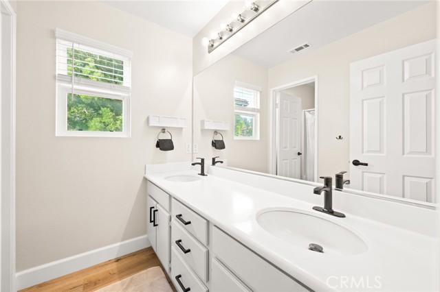 42016 Delmonte Street, Temecula CA: https://media.crmls.org/medias/564973d7-4e73-4001-bc12-cdfc178f6301.jpg