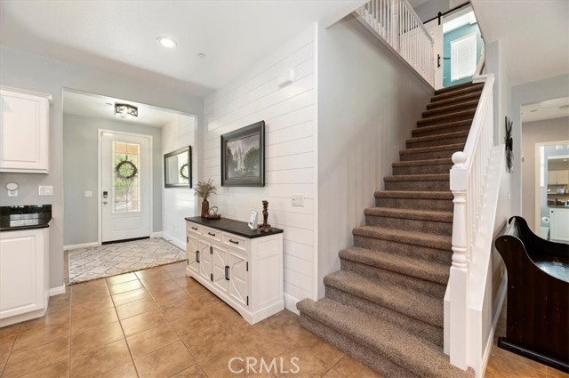 Detail Gallery Image 8 of 65 For 30829 Oak Knoll Dr., Menifee,  CA 92584 - 5 Beds | 4 Baths