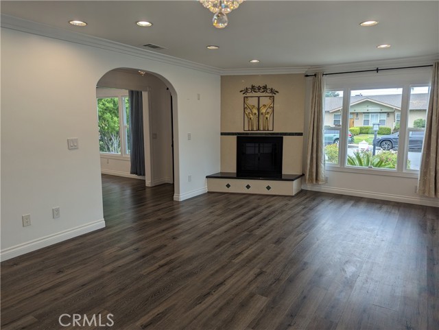 1839 9th Avenue, Monrovia CA: https://media.crmls.org/medias/564ae9ed-80e0-43c3-9b39-ae8faf7c4a47.jpg
