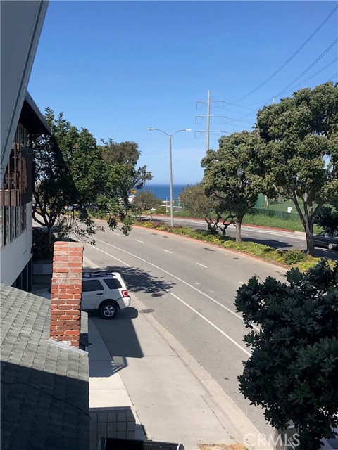 502 Rosecrans Avenue, Manhattan Beach, California 90266, 2 Bedrooms Bedrooms, ,2 BathroomsBathrooms,Residential,Sold,Rosecrans,SB22066410