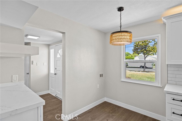 1514 E Palm Avenue, Orange CA: https://media.crmls.org/medias/564c96d5-3c41-41ae-9b4f-528e676e23d7.jpg