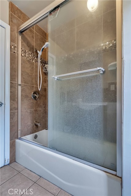 4154 S Harvard Blvd, Los Angeles CA: https://media.crmls.org/medias/564dffbb-46c4-4f7d-98f3-08060f998259.jpg