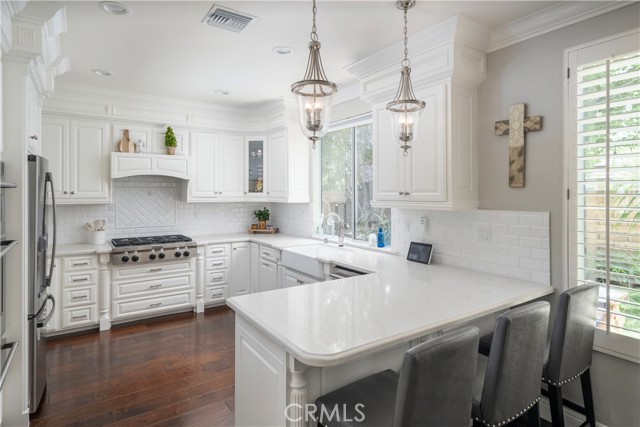 27705 Essex Place, Valencia CA: https://media.crmls.org/medias/564f6fdf-5548-4ec2-b090-e16ed0c297f6.jpg
