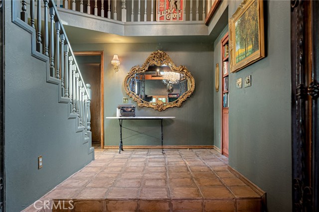 969 Oak Drive, Crestline CA: https://media.crmls.org/medias/564f96ec-08e9-4f1b-a617-cc1833e1e976.jpg
