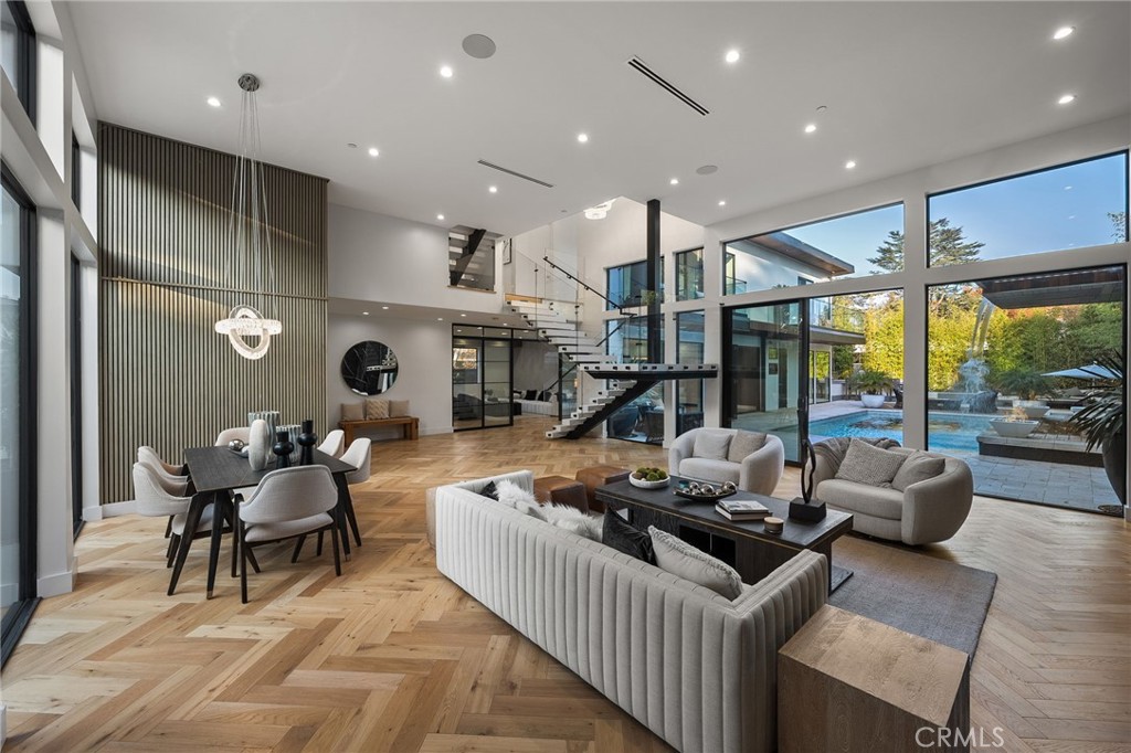 3822 Laurel Canyon BoulevardStudio City img 3
