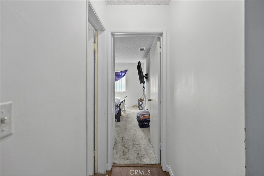 https://media.crmls.org/medias/5653290d-5271-4e24-8507-9034c8d280ba.jpg?preset=X-Large