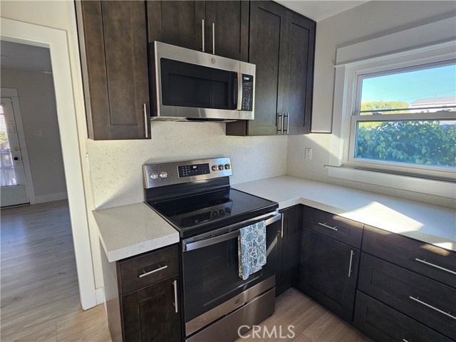 Detail Gallery Image 7 of 14 For 967 W 22nd St, San Pedro,  CA 90731 - 1 Beds | 1 Baths