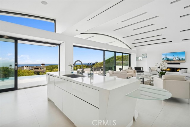 Detail Gallery Image 16 of 62 For 4607 Perham, Corona Del Mar,  CA 92625 - 4 Beds | 6/1 Baths