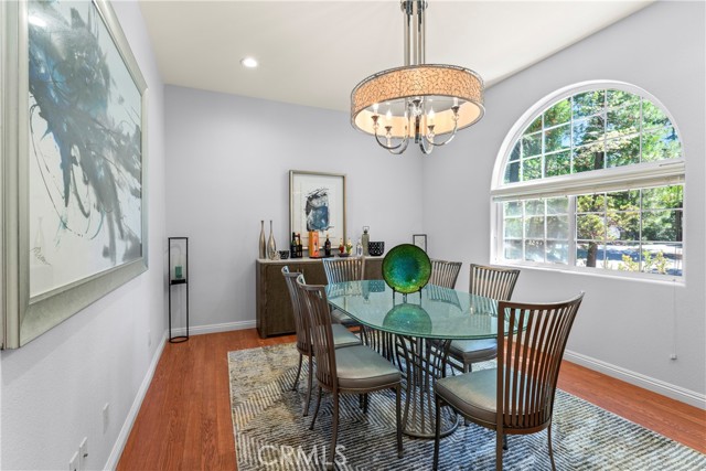 Detail Gallery Image 13 of 55 For 27312 Little Bear Rd, Lake Arrowhead,  CA 92391 - 4 Beds | 4/1 Baths