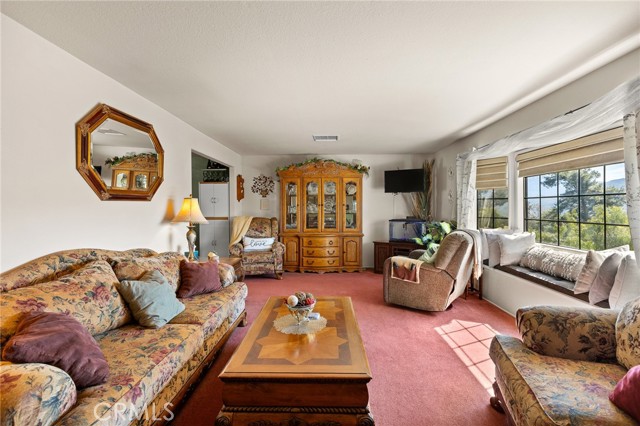 Detail Gallery Image 12 of 31 For 291 Jennifer, Banning,  CA 92220 - 3 Beds | 2 Baths