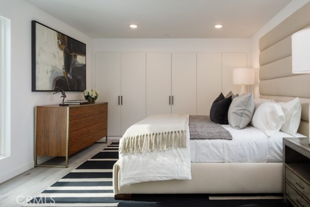 846 N Alta Vista Boulevard, Los Angeles CA: https://media.crmls.org/medias/56548d99-b579-48be-bd3c-c43931640ef2.jpg