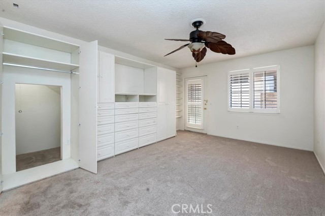 19229 Pine Way, Apple Valley CA: https://media.crmls.org/medias/5654fcb9-4e08-448e-9db0-1064f70d7c39.jpg