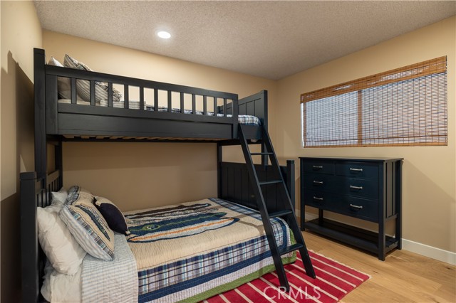 Detail Gallery Image 23 of 27 For 1303 E Balboa Bld, Newport Beach,  CA 92661 - 3 Beds | 2/1 Baths