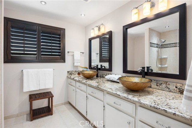 21035 Timber Ridge Road, Yorba Linda CA: https://media.crmls.org/medias/56554e90-121b-4a65-ac3f-bab80372a23d.jpg