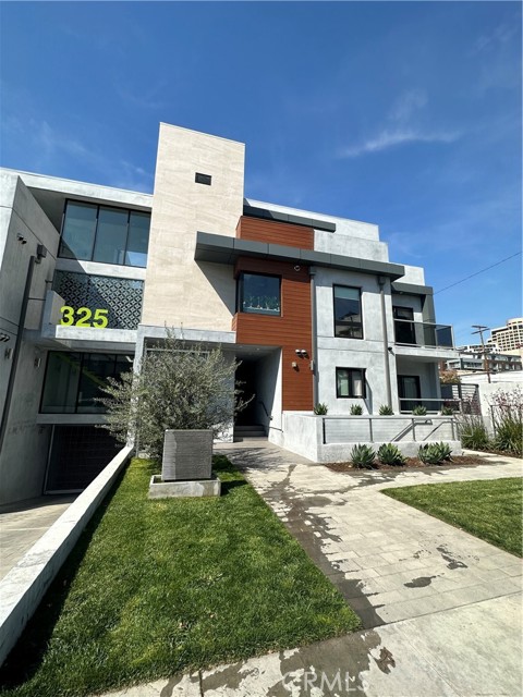 Detail Gallery Image 4 of 15 For 325 Myrtle Street 302b,  Glendale,  CA 91203 - 0 Beds | 1 Baths