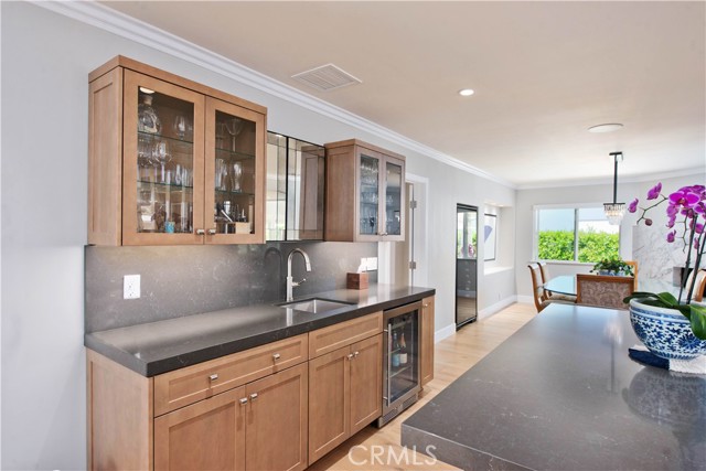 17068 Countess Place, Encino CA: https://media.crmls.org/medias/5655962a-64f1-4810-ad29-b72906f03621.jpg