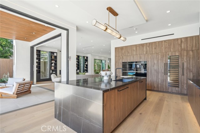 22930 Dolorosa Street, Woodland Hills CA: https://media.crmls.org/medias/5655a364-8303-45b8-b097-5c3addfc540e.jpg