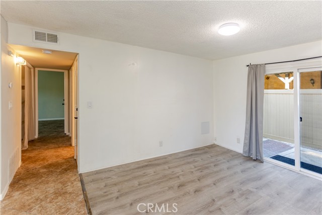12835 10th Street, Chino CA: https://media.crmls.org/medias/5655a565-2879-4abd-abe6-857040c87440.jpg