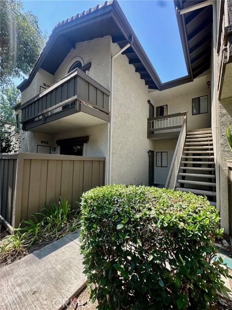 22719 Lakeway Drive, Diamond Bar CA: https://media.crmls.org/medias/56567e05-83e5-4ae7-9867-57662ca3b1d3.jpg