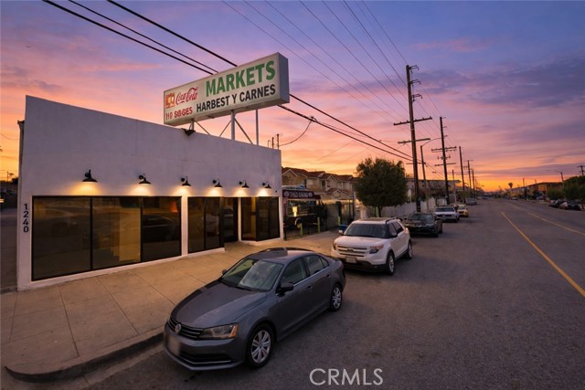 Detail Gallery Image 3 of 20 For 1236 N Wilmington, Wilmington,  CA 90744 - – Beds | – Baths