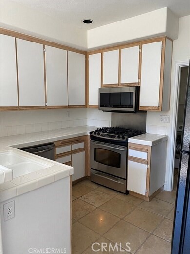 Detail Gallery Image 9 of 22 For 14 Hillgate, Aliso Viejo,  CA 92656 - 2 Beds | 2/1 Baths