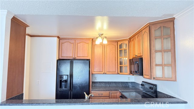 Detail Gallery Image 11 of 36 For 20930 Parthenia St #216,  Canoga Park,  CA 91304 - 1 Beds | 1 Baths