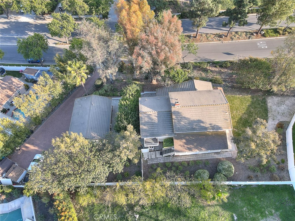 https://media.crmls.org/medias/5659585b-e5fd-4f3f-8162-a9d03f9b9410.jpg?preset=X-Large