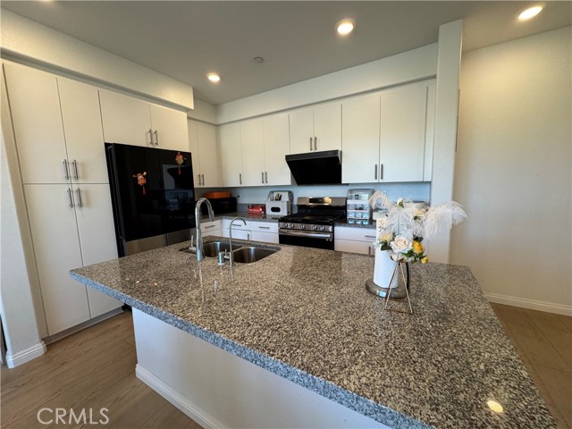 Detail Gallery Image 10 of 30 For 18632 Rorimer, La Puente,  CA 91744 - 2 Beds | 2/1 Baths