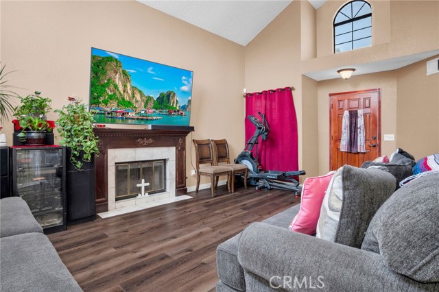24179 Sun Valley Rd., Moreno Valley CA: https://media.crmls.org/medias/565a33ba-1656-4066-acba-ff19e093e474.jpg