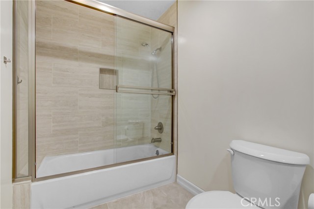 Detail Gallery Image 29 of 44 For 4949 Genesta Ave #104,  Encino,  CA 91316 - 2 Beds | 2 Baths