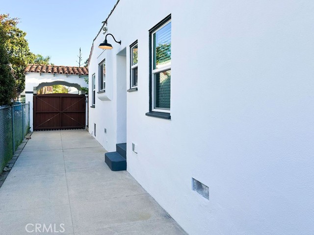 Detail Gallery Image 56 of 71 For 1927 W 84th Pl, Los Angeles,  CA 90047 - 3 Beds | 2 Baths