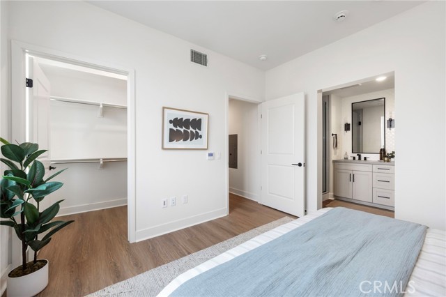 Detail Gallery Image 28 of 71 For 414 Main St #300,  Huntington Beach,  CA 92648 - 2 Beds | 2/1 Baths