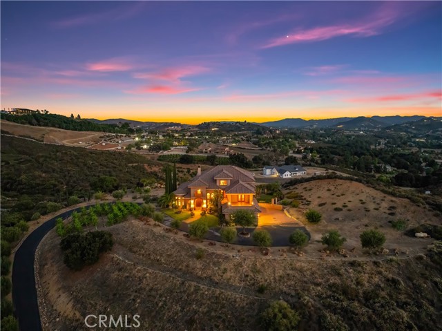 37654 Calle De Lobo, Murrieta CA: https://media.crmls.org/medias/565dd6cd-f6ba-4469-81fd-271db41f101b.jpg