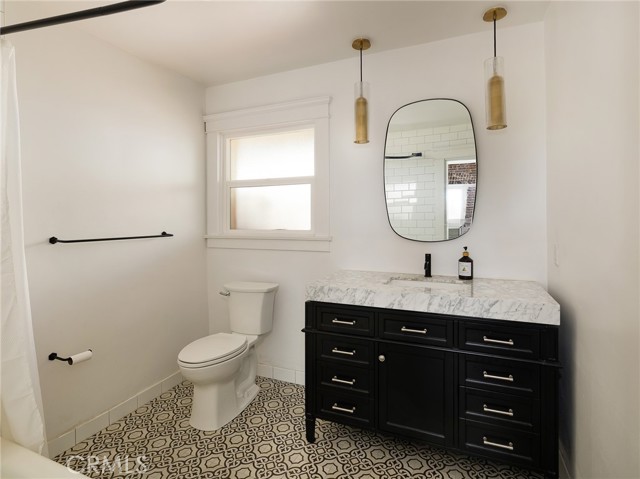 Detail Gallery Image 12 of 25 For 800 Pacific Ave #401,  Long Beach,  CA 90813 - 1 Beds | 1 Baths