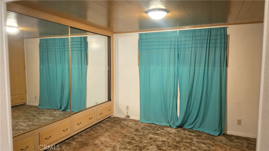 https://media.crmls.org/medias/565e612b-d458-49ca-a8e7-917260d04235.jpg?preset=X-Large