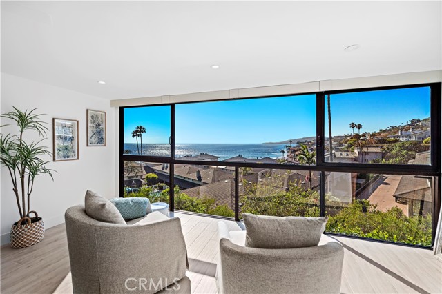 Detail Gallery Image 25 of 41 For 51 Blue Lagoon, Laguna Beach,  CA 92651 - 3 Beds | 3 Baths