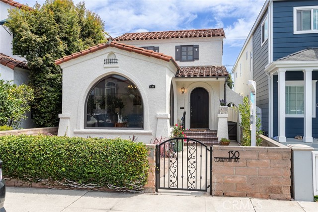 130 Claremont Avenue, Long Beach CA: https://media.crmls.org/medias/565ee9ac-ed80-4d65-9d95-a1b66a4589f1.jpg